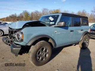 2023 Ford Bronco with VIN 1FMEE5BP0PLB95682, listed as a Copart auction lot 45553925 with 15,859 mi miles and Salvage Title. Bid and sale history available at carsss.com. Image 1.