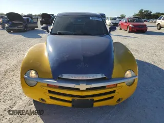 2004 Chevrolet SSR LS z VIN 1GCES14P34B109527, wystawiony jako Copart lot #82218644 z przebiegiem Nie podano mil oraz Szkody całkowita. Historia ofert i sprzedaży dostępna na DreamBid. Obrazek 5.