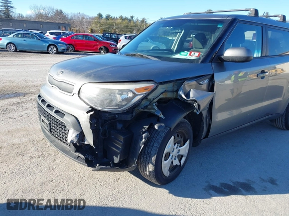 2014 Kia Soul with VIN KNDJN2A29E7032798, listed as a IAAI auction lot 41222668 with 187,564 mi miles. Bid and sale history available at carsss.com. Image 6.