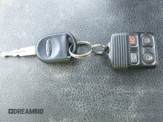 2006 Ford Mustang GT Deluxe с VIN 1ZVFT82H065176946, выставлен на аукционе IAAI как лот 42472942 с пробегом 157 711 миль миль и . История ставок и продаж доступна на DreamBid. Изображение 11.