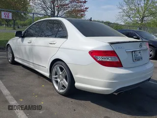 2009 Mercedes-Benz C-Class 3.5L Sport with VIN WDDGF56X69R055050, listed as a IAAI auction lot 42105231 with 146,186 mi miles. Bid and sale history available at carsss.com. Image 3.