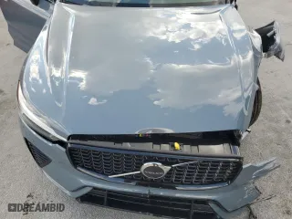 2024 Volvo XC60 Plus Dark Theme with VIN YV4L12RL8R1830216, listed as a Copart auction lot 51135325 with 9,138 mi miles and Non Repairable. Bid and sale history available at carsss.com. Image 12.