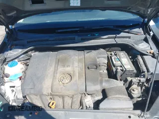 2011 Volkswagen Jetta SEL with VIN 3VWLZ7AJXBM352695, listed as a IAAI auction lot 42325497 with 166,864 mi miles and . Bid and sale history available at DreamBid. Image 10.