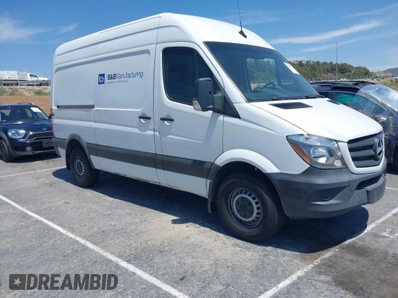 2017 Mercedes-Benz Sprinter Cargo Worker with VIN WD3PE7CD6HP570525, listed as a IAAI auction lot 42096771 with 276,337 mi miles. Bid and sale history available at carsss.com. Image 1.