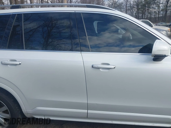 2017 Volvo XC90 Momentum с VIN YV4A22PK3H1151046, выставлен на аукционе IAAI как лот 41628929 с пробегом 132 672 миль миль и . История ставок и продаж доступна на DreamBid. Изображение 13.