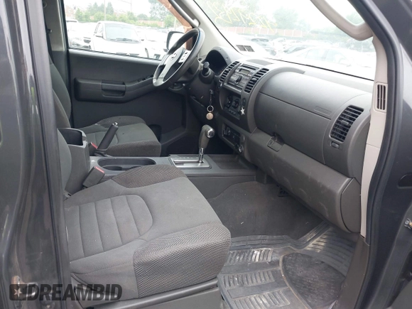 2008 Nissan Xterra X z VIN 5N1AN08W28C532855, wystawiony jako IAAI lot #42292932 z przebiegiem 214 848 mil mil oraz . Historia ofert i sprzedaży dostępna na DreamBid. Obrazek 5.