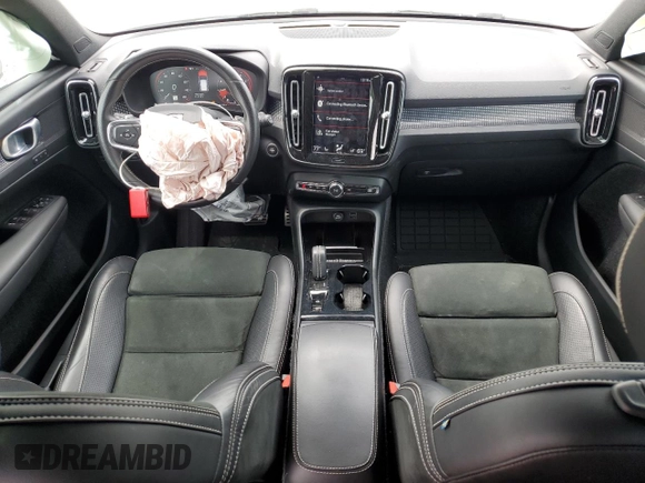 2019 Volvo XC40 R-Design z VIN YV4AC2HM5K2118760, wystawiony jako Copart lot #68668534 z przebiegiem 106 810 mil mil oraz Szkoda całkowita • Salvage title. Historia ofert i sprzedaży dostępna na DreamBid. Obrazek 8.