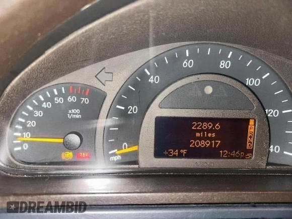 2002 Mercedes-Benz G 500 with VIN WDCYR49E22X132146, listed as a Copart auction lot 55936655 with 208,917 mi miles and Clean Title. Bid and sale history available at DreamBid. Image 8.