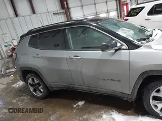 2022 Jeep Compass (RED) Edition with VIN 3C4NJDCB4NT113872, listed as a IAAI auction lot 41599438 with 68,364 mi miles. Bid and sale history available at carsss.com. Image 13.