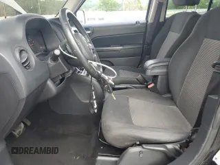 2011 Jeep Patriot Sport z VIN 1J4NT1GA7BD102547, wystawiony jako Copart lot #59730535 z przebiegiem 183 900 mil mil oraz Szkoda całkowita • Salvage title. Historia ofert i sprzedaży dostępna na DreamBid. Obrazek 7.