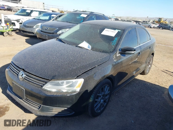 2013 Volkswagen Jetta SE with VIN 3VWDP7AJ9DM449304, listed as a IAAI auction lot 41677422 with 133,897 mi miles and . Bid and sale history available at DreamBid. Image 2.