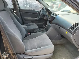2003 Honda Accord LX z VIN 1HGCM56393A133582, wystawiony jako Copart lot #60658325 z przebiegiem Nie podano mil oraz Szkoda całkowita • Salvage title. Historia ofert i sprzedaży dostępna na DreamBid. Obrazek 7.