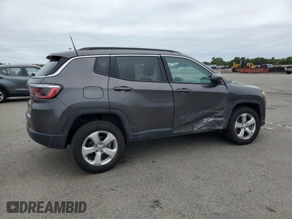 2019 Jeep Compass Latitude z VIN 3C4NJDBB8KT850859, wystawiony jako Copart lot #62680455 z przebiegiem 34 626 mil mil oraz Szkoda całkowita • Salvage title. Historia ofert i sprzedaży dostępna na DreamBid. Obrazek 3.
