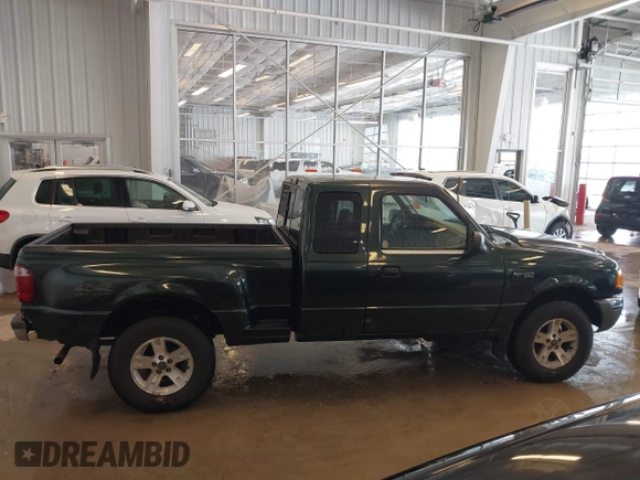 2002 Ford Ranger XL Fleet with VIN 1FTZR45E72PA18871, listed as a IAAI auction lot 41607733 with 185,858 mi miles. Bid and sale history available at carsss.com. Image 14.