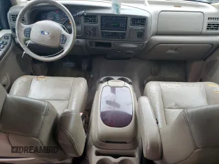 2003 Ford Excursion Limited z VIN 1FMNU43S03EB70747, wystawiony jako Copart lot #58024235 z przebiegiem 199 836 mil mil oraz Czysty tytuł • Clean title. Historia ofert i sprzedaży dostępna na DreamBid. Obrazek 8.