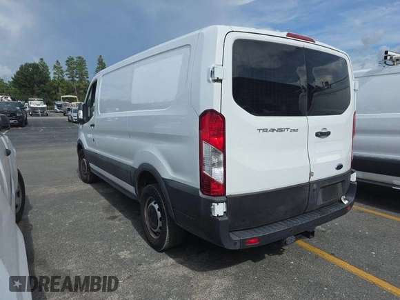 2020 Ford Transit Cargo с VIN 1FTBR1Y8XLKB79512, выставлен на аукционе IAAI как лот 42849713 с пробегом 79 515 миль миль и . История ставок и продаж доступна на DreamBid. Изображение 5.