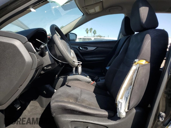 2016 Nissan Rogue SV z VIN JN8AT2MV0GW143412, wystawiony jako Copart lot #48769975 z przebiegiem 105 508 mil mil oraz Szkoda całkowita • Salvage title. Historia ofert i sprzedaży dostępna na DreamBid. Obrazek 7.