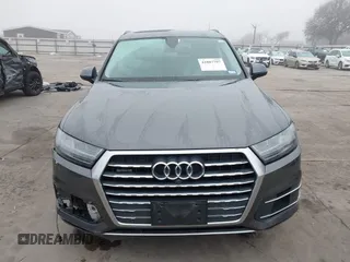 2018 Audi Q7 Premium Plus with VIN WA1LHAF70JD040387, listed as a IAAI auction lot 41087797 with 75,031 mi miles. Bid and sale history available at carsss.com. Image 11.