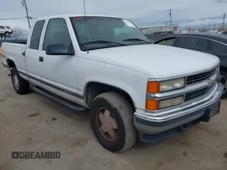 1997 Chevrolet Silverado 1500 with VIN 2GCEK19R7V1238673, listed as a IAAI auction lot 41719187 with 262,800 mi miles and . Bid and sale history available at DreamBid. Image 1.
