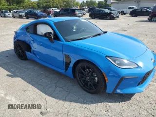 2024 Toyota GR86 Premium with VIN JF1ZNBE18R9751982, listed as a Copart auction lot 68673324 with 5,962 mi miles and Salvage Title. Bid and sale history available at carsss.com. Image 4.