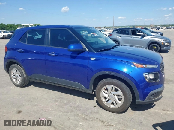2022 Hyundai Venue SE z VIN KMHRB8A35NU147595, wystawiony jako Copart lot #54172605 z przebiegiem 51 199 mil mil oraz Szkody całkowita. Historia ofert i sprzedaży dostępna na DreamBid. Obrazek 4.