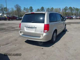 2016 Dodge Grand Caravan SXT with VIN 2C4RDGCGXGR151926, listed as a IAAI auction lot 41899225 with 69,456 mi miles. Bid and sale history available at carsss.com. Image 4.