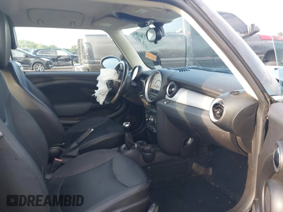 2012 MINI Hardtop with VIN WMWSU3C50CT185690, listed as a IAAI auction lot 42367571 with 63,303 mi miles and . Bid and sale history available at DreamBid. Image 5.