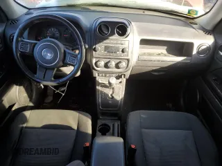 2011 Jeep Patriot Latitude with VIN 1J4NF1GB3BD191887, listed as a Copart auction lot 88486905 with 138,094 mi miles and Clean Title. Bid and sale history available at carsss.com. Image 8.