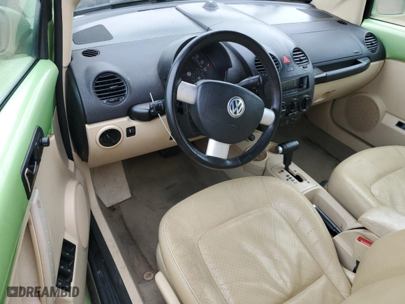2005 Volkswagen New Beetle Convertible GLS with VIN 3VWCD31Y15M316435, listed as a Copart auction lot 43012955 with 99,428 mi miles and Salvage Title. Bid and sale history available at carsss.com. Image 8.