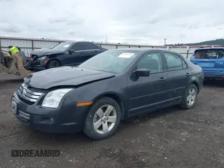 2007 Ford Fusion SE with VIN 3FAHP01187R159869, listed as a IAAI auction lot 41871192 with 173,189 mi miles. Bid and sale history available at carsss.com. Image 2.
