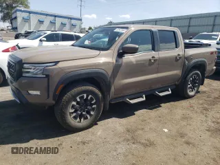 2023 Nissan Frontier SV with VIN 1N6ED1EK8PN664034, listed as a Copart auction lot 63547644 with 13,600 mi miles and Salvage Title. Bid and sale history available at carsss.com. Image 1.