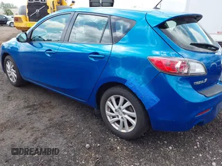 2012 Mazda 3 i Touring z VIN JM1BL1L85C1661934, wystawiony jako IAAI lot #42746228 z przebiegiem 165 386 mil mil oraz . Historia ofert i sprzedaży dostępna na DreamBid. Obrazek 6.