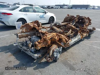 2024 Volvo XC40 Plus z VIN YV4ER3XL4R2263975, wystawiony jako IAAI lot #42098379 z przebiegiem Nie podano mil oraz . Historia ofert i sprzedaży dostępna na DreamBid. Obrazek 2.