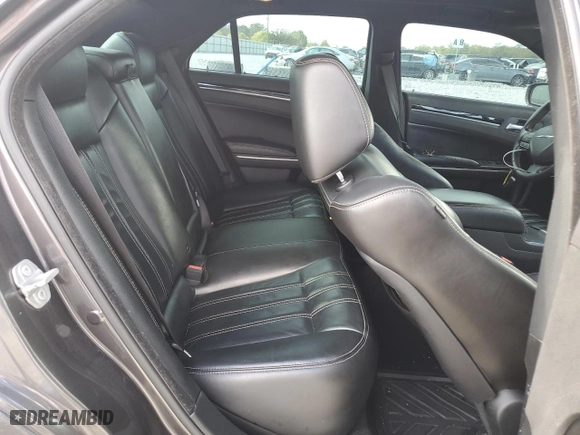 2021 Chrysler 300 with VIN 2C3CCABG7MH537300, listed as a Copart auction lot 77648624 with 186,275 mi miles and Salvage Title. Bid and sale history available at carsss.com. Image 10.