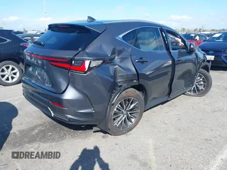 2023 Lexus NX 250 z VIN 2T2ADCAZXPC003877, wystawiony jako IAAI lot #41593097 z przebiegiem 14 597 mil mil oraz . Historia ofert i sprzedaży dostępna na DreamBid. Obrazek 4.
