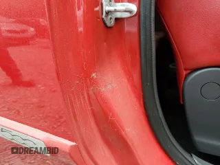 2017 FIAT 500 Lounge z VIN 3C3CFFCR4HT654365, wystawiony jako Copart lot #55975135 z przebiegiem Nie podano mil oraz Szkody całkowita. Historia ofert i sprzedaży dostępna na DreamBid. Obrazek 12.