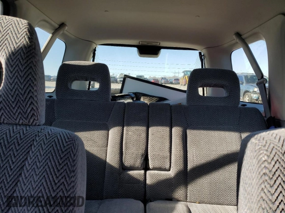 1998 Honda CR-V LX with VIN JHLRD2846WC012372, listed as a Copart auction lot 41927075 with 195,082 mi miles and Salvage Title. Bid and sale history available at carsss.com. Image 10.