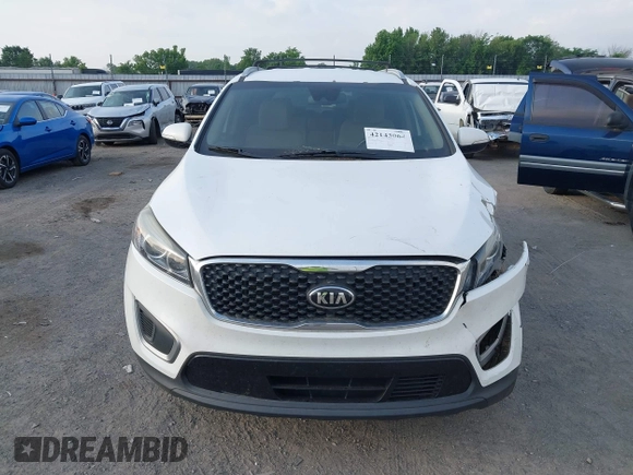 2017 Kia Sorento LX with VIN 5XYPG4A35HG205801, listed as a IAAI auction lot 42143064 with 129,647 mi miles. Bid and sale history available at carsss.com. Image 12.