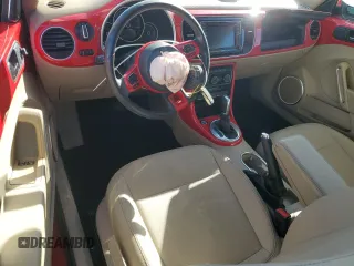 2018 Volkswagen Beetle SE with VIN 3VWJD7AT2JM727906, listed as a Copart auction lot 42496095 with 0 mi miles and Non Repairable. Bid and sale history available at carsss.com. Image 8.