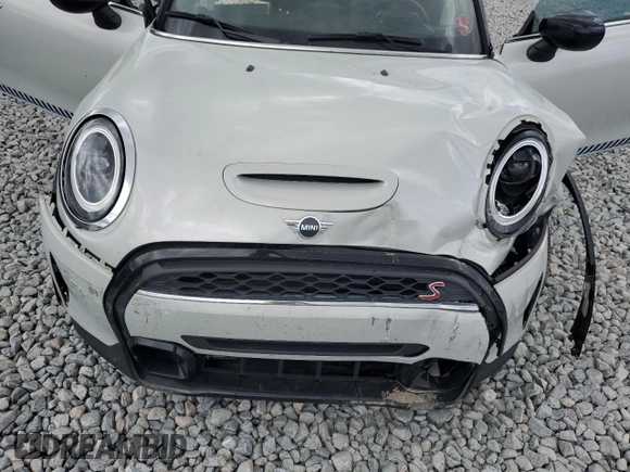 2022 MINI Hardtop Cooper S with VIN WMW53DH06N2S21412, listed as a Copart auction lot 61876185 with Not provided miles and Salvage title. Bid and sale history available at DreamBid. Image 11.