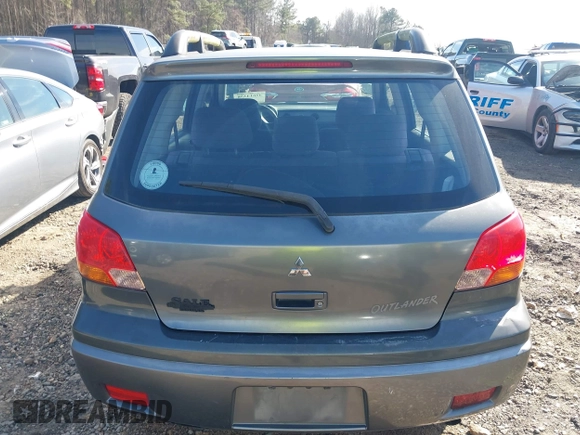 2004 Mitsubishi Outlander LS with VIN JA4LX31F344003223, listed as a IAAI auction lot 41614338 with 135,101 mi miles. Bid and sale history available at carsss.com. Image 16.