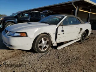 2001 Ford Mustang Deluxe with VIN 1FAFP44491F217660, listed as a Copart auction lot 47299805 with 176,207 mi miles and Salvage Title. Bid and sale history available at carsss.com. Image 1.