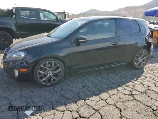 2013 Volkswagen GTI w/Conv & Sunroof z VIN WVWFD7AJ3DW022575, wystawiony jako Copart lot #73823344 z przebiegiem 119 531 mil mil oraz Szkoda całkowita • Salvage title. Historia ofert i sprzedaży dostępna na DreamBid. Obrazek 1.