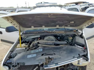 2002 Chevrolet Tahoe LS with VIN 1GNEC13Z32R200857, listed as a Copart auction lot 59812865 with 116,823 mi miles and Salvage title. Bid and sale history available at DreamBid. Image 12.