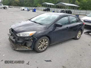 2018 Ford Focus SE z VIN 1FADP3F29JL299968, wystawiony jako Copart lot #52071695 z przebiegiem 168 686 mil mil oraz Szkody całkowita. Historia ofert i sprzedaży dostępna na DreamBid. Obrazek 1.