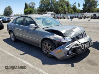 2005 Volkswagen Passat GLX z VIN WVWTU63B95E085836, wystawiony jako Copart lot #67782394 z przebiegiem 125 315 mil mil oraz Szkoda całkowita • Salvage title. Historia ofert i sprzedaży dostępna na DreamBid. Obrazek 4.
