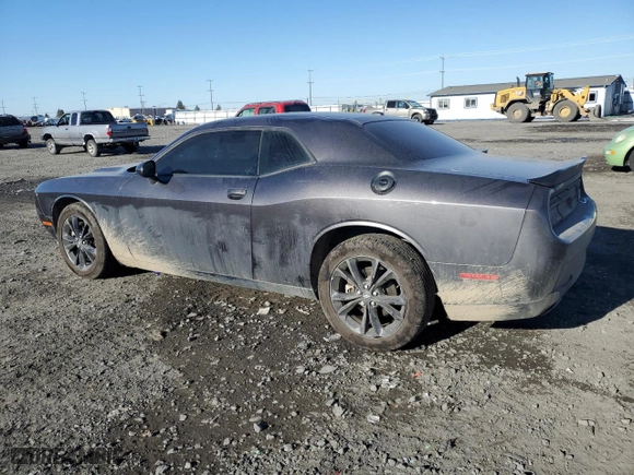 2021 Dodge Challenger SXT with VIN 2C3CDZGG8MH577468, listed as a Copart auction lot 42260815 with 30,009 mi miles and Salvage Title. Bid and sale history available at carsss.com. Image 2.
