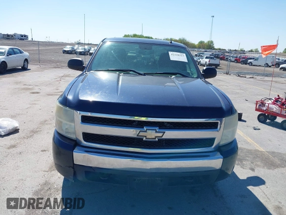 2008 Chevrolet Silverado 1500 LTZ with VIN 2GCEK133981331008, listed as a IAAI auction lot 42228223 with 288,199 mi miles and . Bid and sale history available at DreamBid. Image 13.