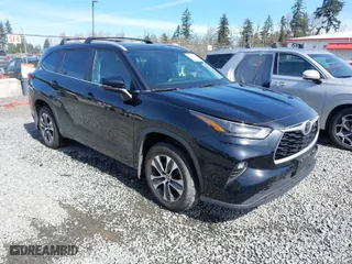 2023 Toyota Highlander L with VIN 5TDKDRBH4PS028847, listed as a IAAI auction lot 41803322 with 31,853 mi miles. Bid and sale history available at carsss.com. Image 1.