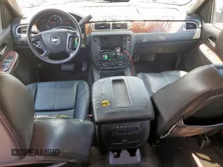 2008 Chevrolet Tahoe LTZ with VIN 1GNFC13J18R108007, listed as a Copart auction lot 58102505 with 270,847 mi miles and Clean title. Bid and sale history available at DreamBid. Image 8.